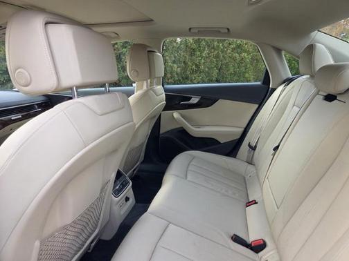 2019 Audi A4 2.0T Premium Plus