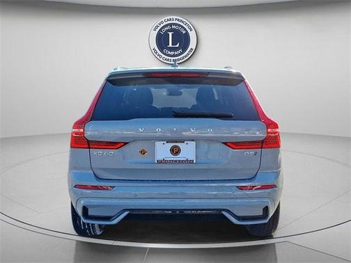 2025 Volvo XC60 B5 Plus