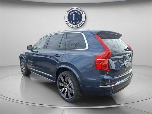 2025 Volvo XC90 B6 Ultra