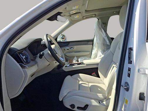 2026 Volvo XC90 B6 Ultra 7-Seater