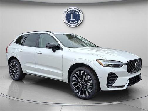2026 Volvo XC60 B5 Ultra