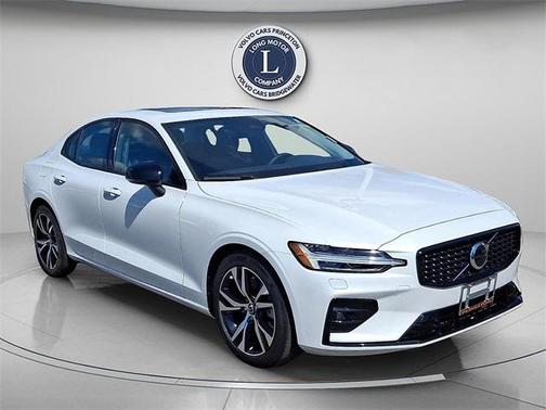 2025 Volvo S60 B5 Core