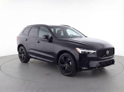 Onyx Black Metallic 2026 Volvo XC60 B5 Ultra Black Edition