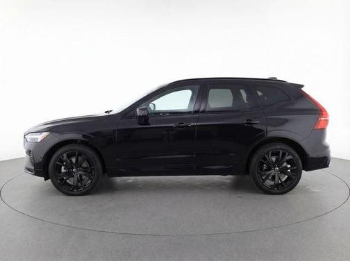 Onyx Black Metallic 2026 Volvo XC60 B5 Ultra Black Edition