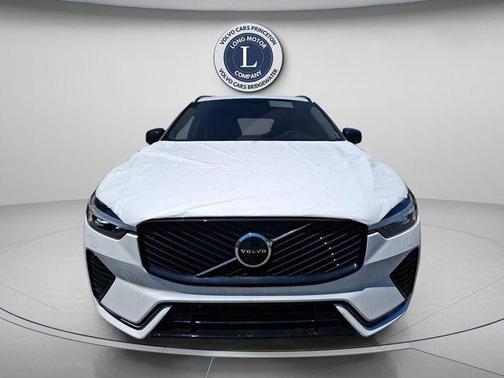 Crystal White 2026 Volvo XC60 B5 Core