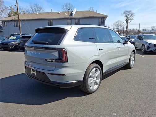 2025 Volvo EX90 Twin Motor Plus