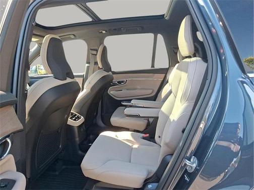 2026 Volvo XC90 Plug-In Hybrid T8 Plus 6-Seater