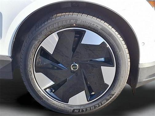 2026 Volvo EX30 Twin Motor Ultra