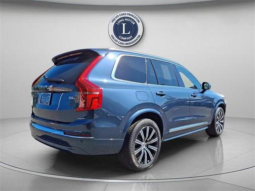 2025 Volvo XC90 B6 Plus 7-Seater
