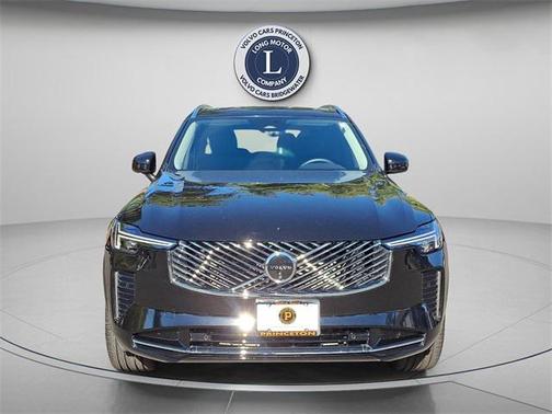 2025 Volvo XC90 B6 Plus 7-Seater