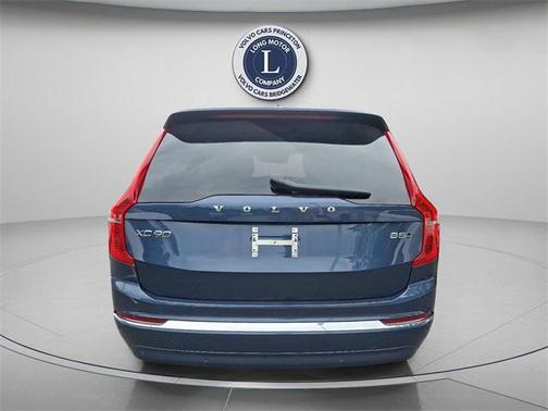 2025 Volvo XC90 B5 Core