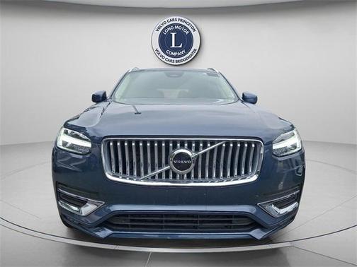 2025 Volvo XC90 B5 Core