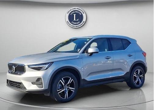 2025 Volvo XC60 B5 Plus