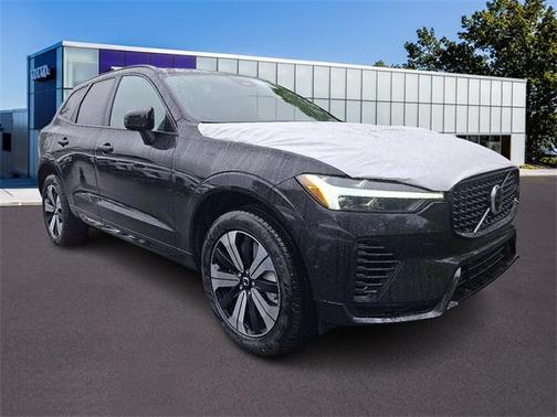 2025 Volvo XC60 Plug-In Hybrid T8 Plus