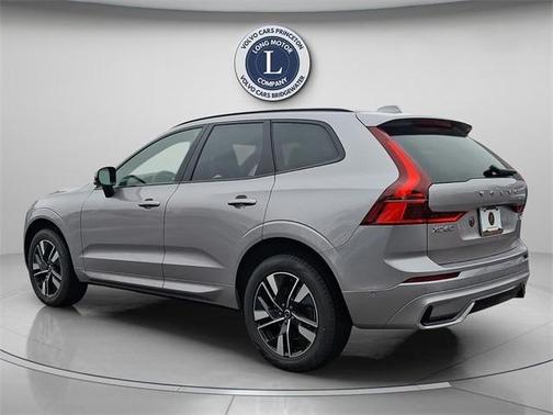 2026 Volvo XC60 B5 Plus