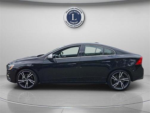 2017 Volvo S60 T6 R-Design Platinum