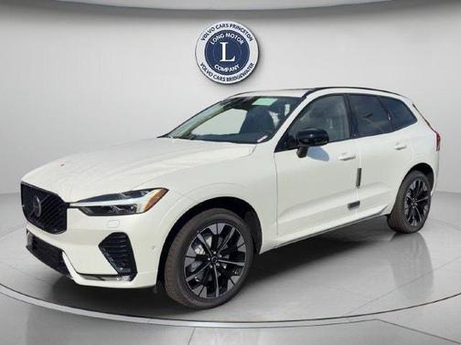 4DR 2027 Volvo XC60 B5 PLUS