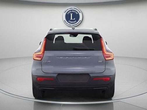 Gray Metallic 2026 Volvo XC40 B5 Core