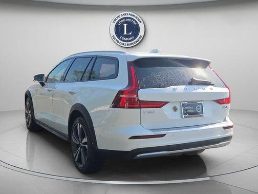 Black 2025 Volvo V60 Cross Country B5 Plus