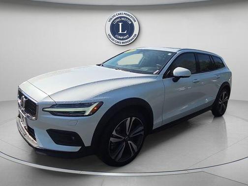 Black 2025 Volvo V60 Cross Country B5 Plus