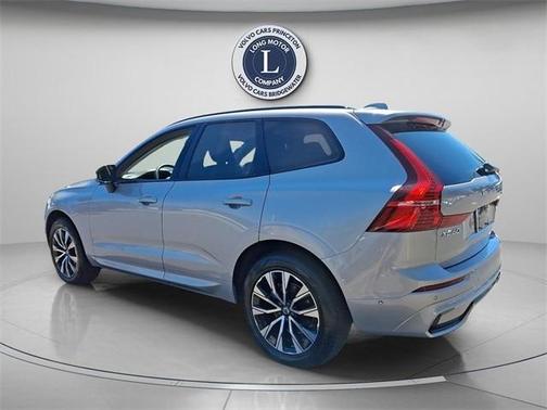 2025 Volvo XC60 B5 Plus