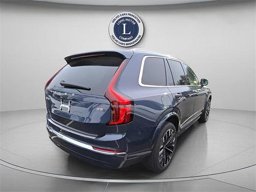 2025 Volvo XC90 B5 Plus 7-Seater