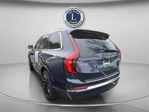 2025 Volvo XC90 B5 Plus 7-Seater