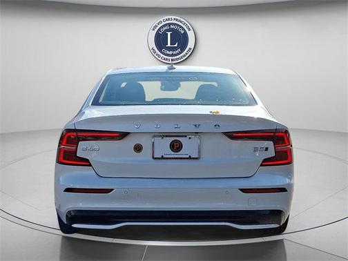 2024 Volvo S60 B5 Core Dark Theme