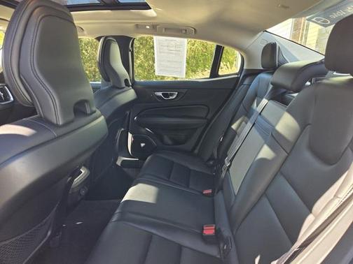 2024 Volvo S60 B5 Core Dark Theme