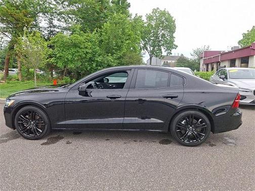 2024 Volvo S60 B5 Plus Black Edition