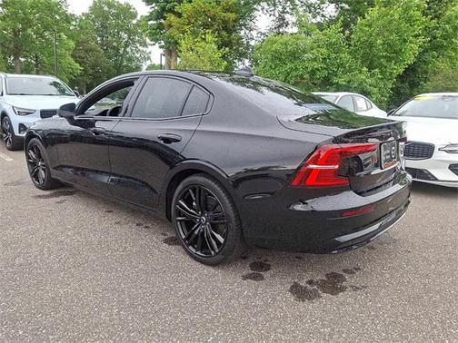 2024 Volvo S60 B5 Plus Black Edition