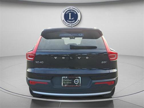 2023 Volvo XC40 B5 Core