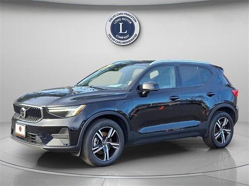 2023 Volvo XC40 B5 Core