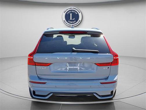 2025 Volvo XC60 B5 Plus