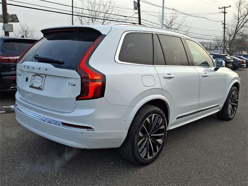 2025 Volvo XC90 Plug-In Hybrid T8 Ultra 7-Seater