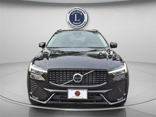 2025 Volvo XC60 Plus