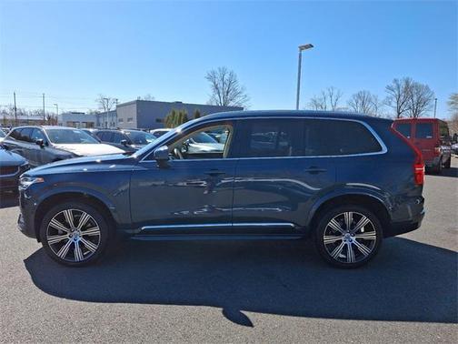 2023 Volvo XC90 B6 Ultimate 6-Seater