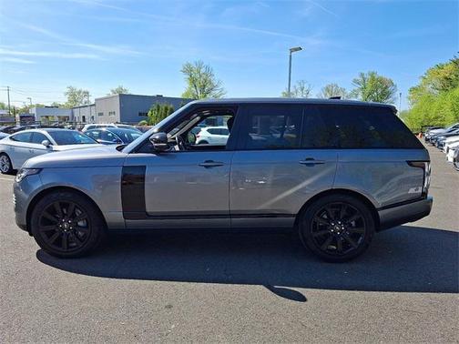 2022 Land Rover Range Rover Base