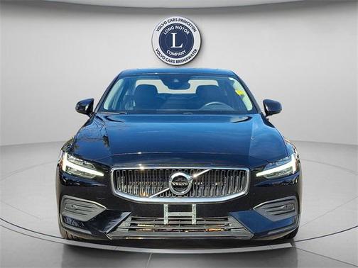 2020 Volvo S60 T5 Momentum