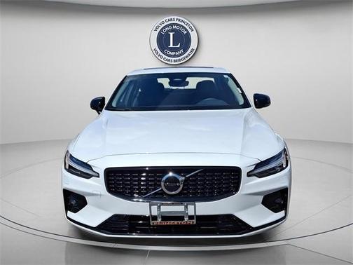 2025 Volvo S60 B5 Core