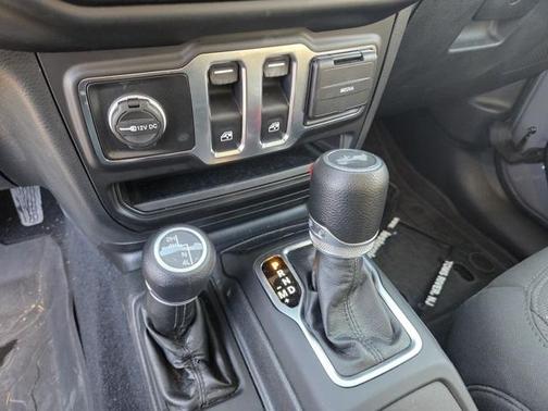 2022 Jeep Wrangler Willys