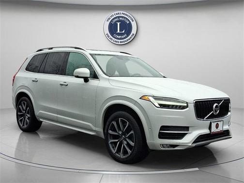 2018 Volvo XC90 T5 Momentum