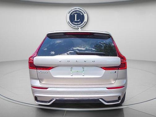Bright 2026 Volvo XC60 B5 Plus