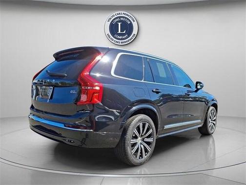2025 Volvo XC90 B5 Core