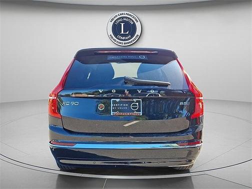 2025 Volvo XC90 B5 Core