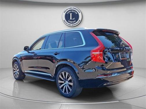 2025 Volvo XC90 B5 Core