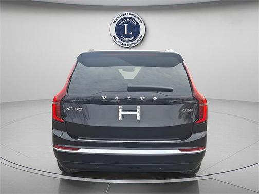 2025 Volvo XC90 B6 Plus 7-Seater