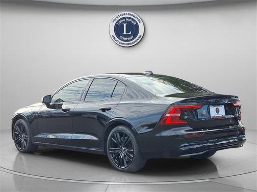 2023 Volvo S60 B5 Plus Black Edition