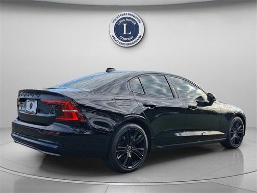 2023 Volvo S60 B5 Plus Black Edition