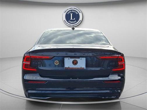 2023 Volvo S60 B5 Plus Black Edition